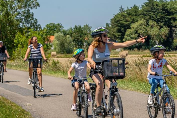 Camping Le Bois Joli - lagon - piscine - vélo - vacances - campeurs - noirmoutier - ile d'yeu - Camping Le Bois Joli